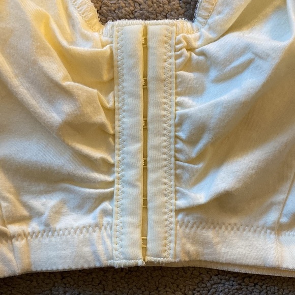 ***NWT*** LEADING LADY “MERYL” COTTON FRONT-CLOSURE COMFORT AND SLEEP BRA - Picture 2 of 9